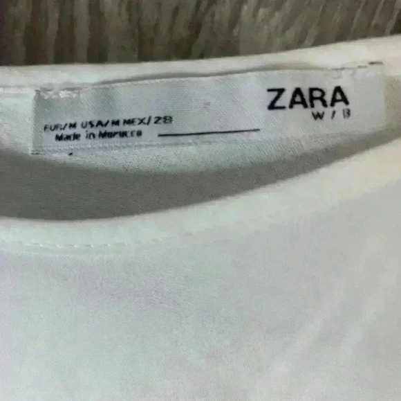 ZARA white blouse with pearl embellishments. Size medium 100% cotton. - Picture 3 of 6